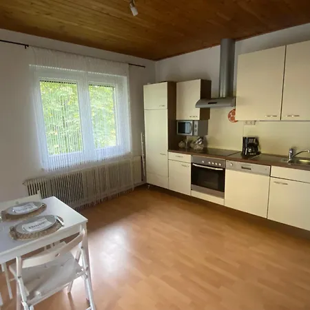 Kuchling Apartman *